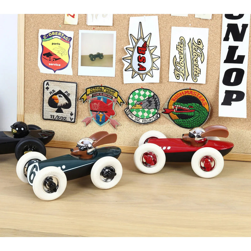 Playforever HUGO BOSS ミニカー 車 おもちゃ 展示 Playforever | Rufus Green | Happy Monkey Shop