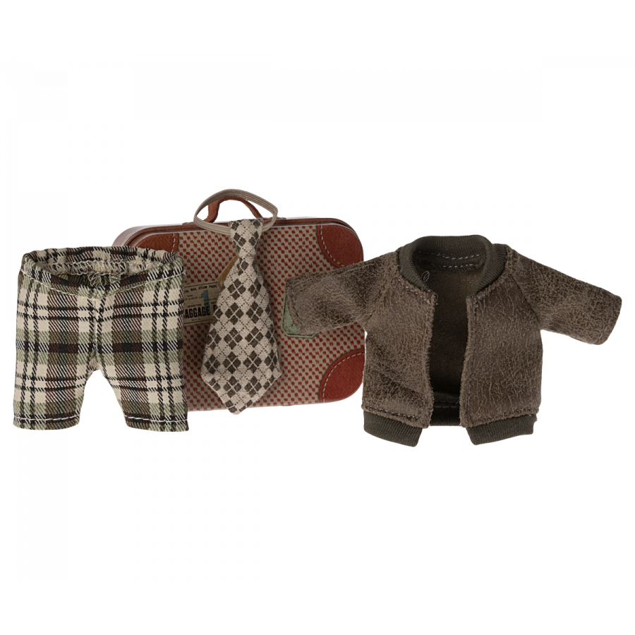 Maileg Jacket, Pants & Tie in Suitcase Grandpa Mouse