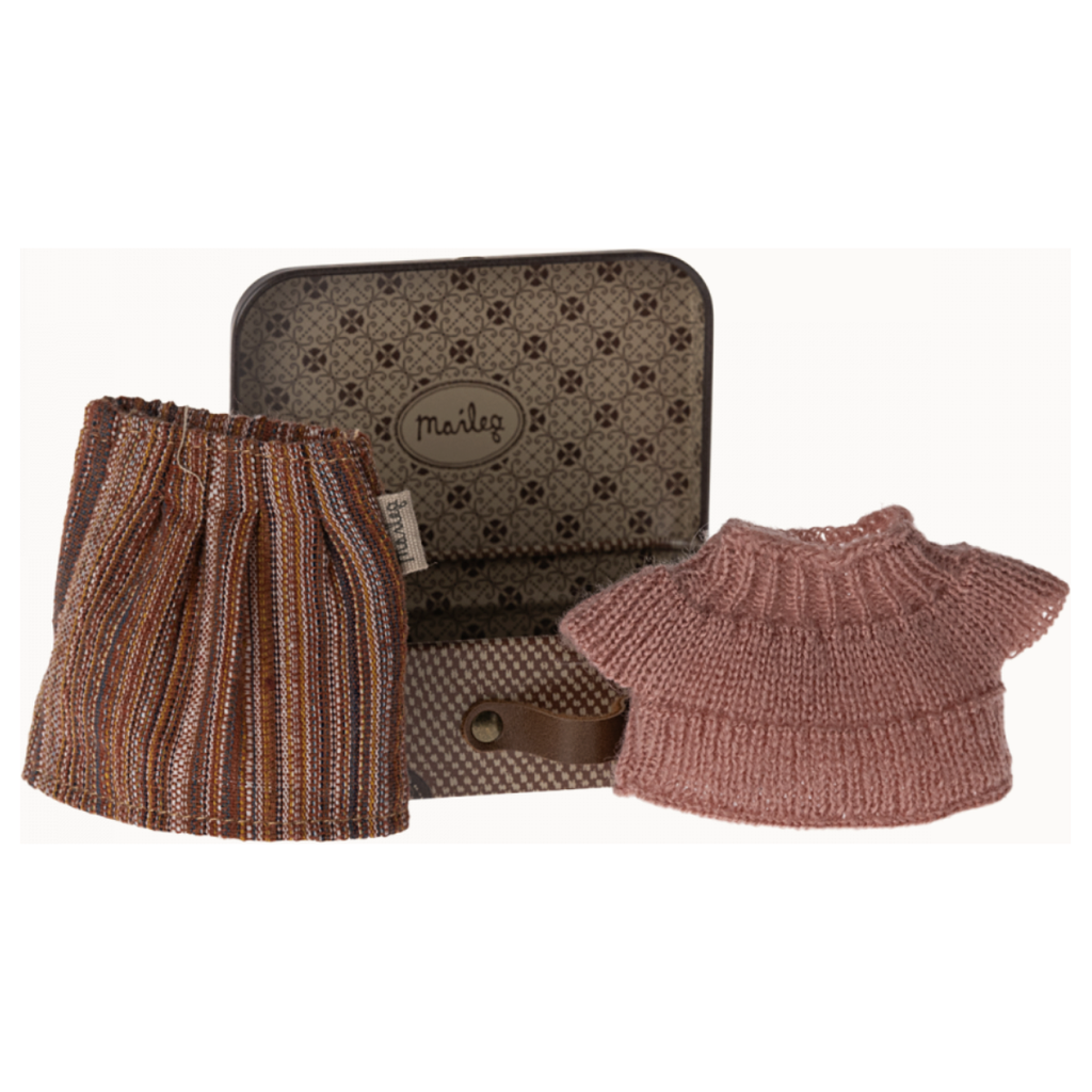 Maileg Knitted Blouse and Skirt in Suitcase Grandma Mouse