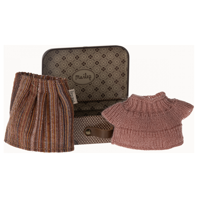 Maileg Knitted Blouse and Skirt in Suitcase Grandma Mouse