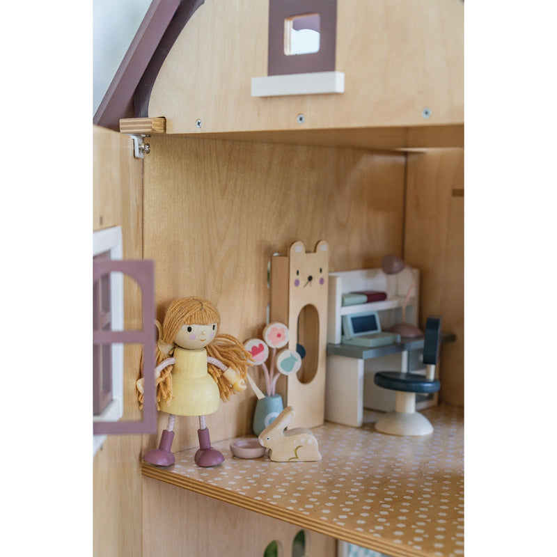 Fantail Hall Wooden Doll House